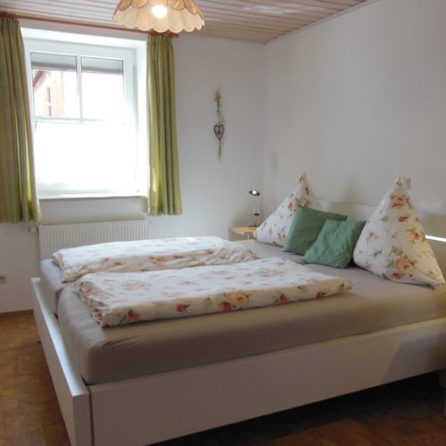 Schlafzimmer in der Ferienwohnung "Morgensonne"