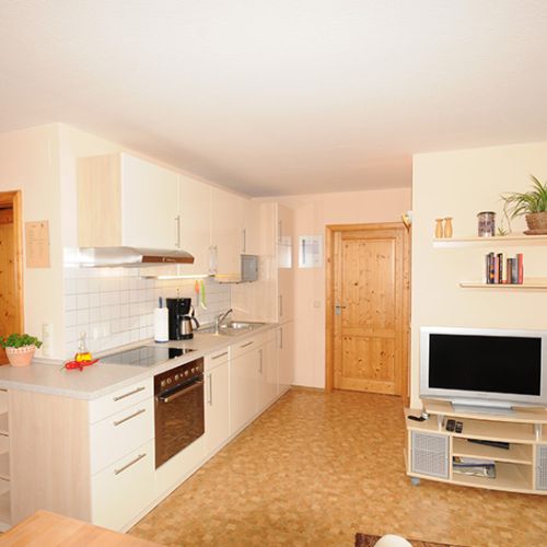 Blick in die Kücher der Ferienwohnung Abendsonne 